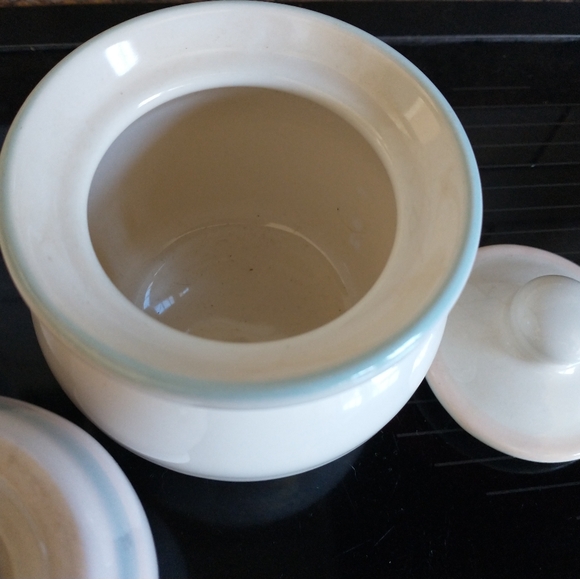 Pfaltzgraff Aura Creamer, Sugar Bowl & Shaker Set - Picture 7 of 10